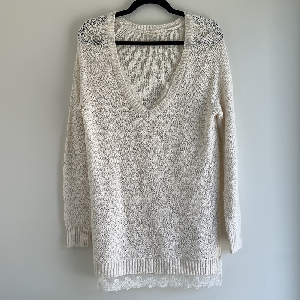 KNITTED & KNOTTED | Anthropologie White V-Neck Sweater With Lace Detail